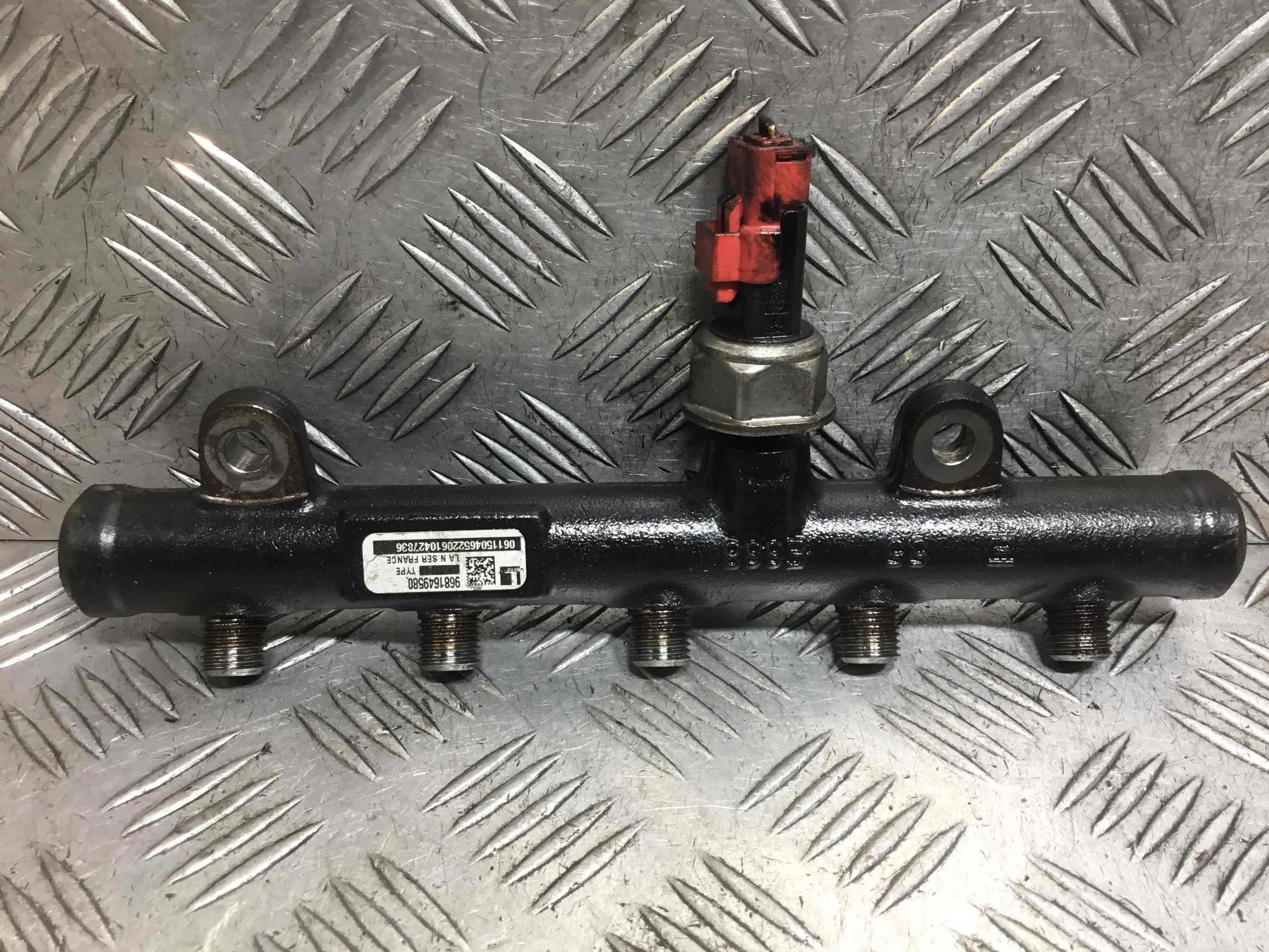 Топливная рампа Citroen C5 C5 I (DC,DE,RE,RC) 2001 - 2008 дизель 2.0 HDI Механика Седан