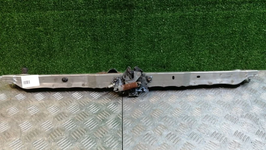 верхняя планка рамки радиатора Toyota 2ARFE ASA38L Toyota Rav4 2ARFE ASA38L 5321642901