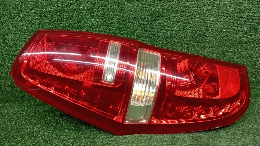 задний фонарь Hyundai D4CB TQ Hyundai Grand Starex D4CB TQ 924014H000