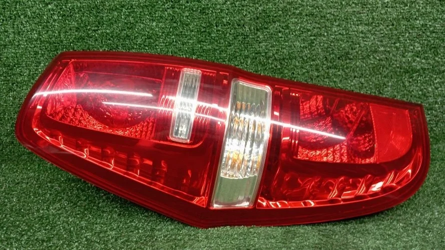 задний фонарь Hyundai D4CB TQ Hyundai Grand Starex D4CB TQ 924014H000