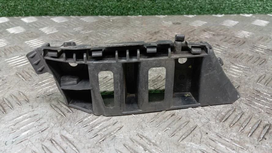 крепление бампера Volkswagen CBAB,CCTA 5N1 Volkswagen tiguan CBAB,CCTA 5N1 5N0807184,5N0807184B