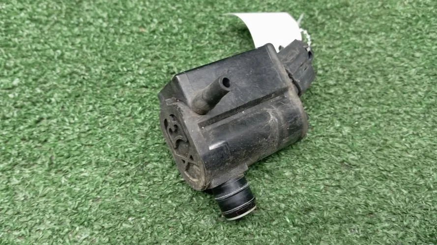 мотор омывателя Kia D4HB,D4HA,D6EB JC,XM,HM Kia Sorento,Mohave D4HB,D4HA,D6EB JC,XM,HM 985101W000