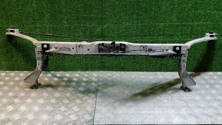 верхняя планка рамки радиатора Chevrolet F16D4,LDE T300 Chevrolet Aveo F16D4,LDE T300 95034110