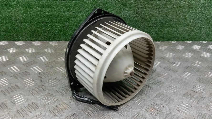 мотор печки Infiniti VQ35DE,VK45DE S50 Infiniti Fx35,Fx45 VQ35DE,VK45DE S50 27225AM611