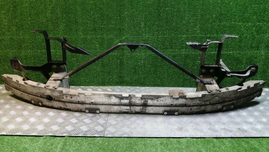 усилитель бампера Bmw N52B25,N52B30,N52B30AE,N52B25A E60 Bmw 5-Series N52B25,N52B30,N52B30AE,N52B25A E60 7178087,51117178080,51117148585,51117148586,51117033696,51547033745