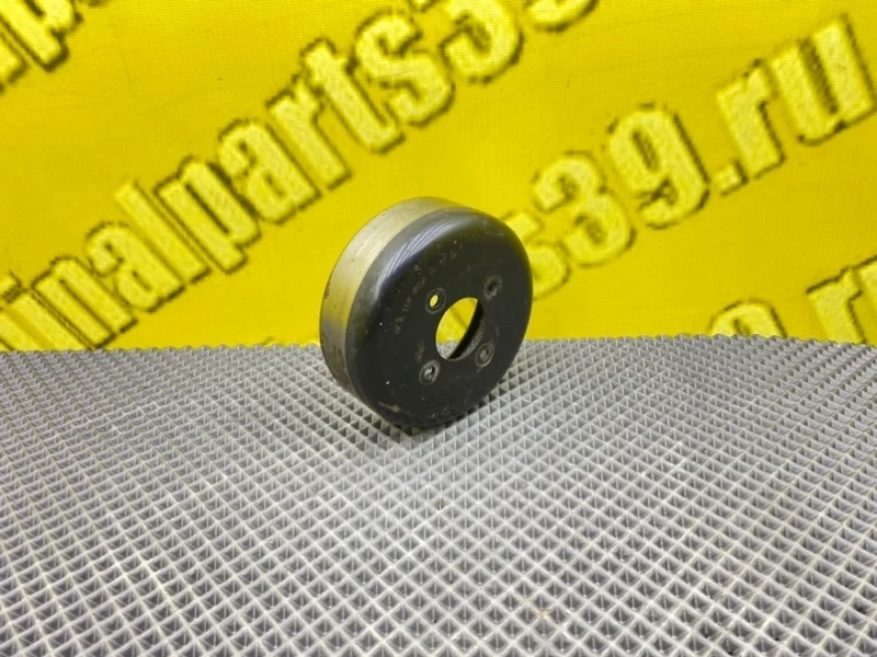 Шкив помпы Mercedes-Benz -Class 2002 w210