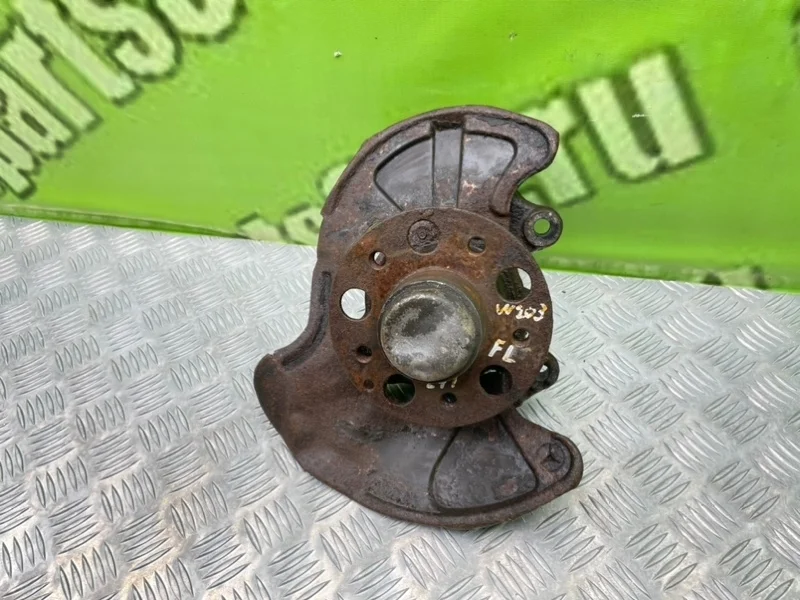 Поворотный кулак Mercedes-Benz -Class 2000 W203