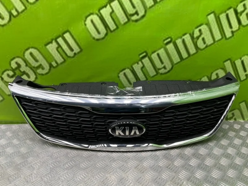 Решетка радиатора Kia Sorento 2012 XM