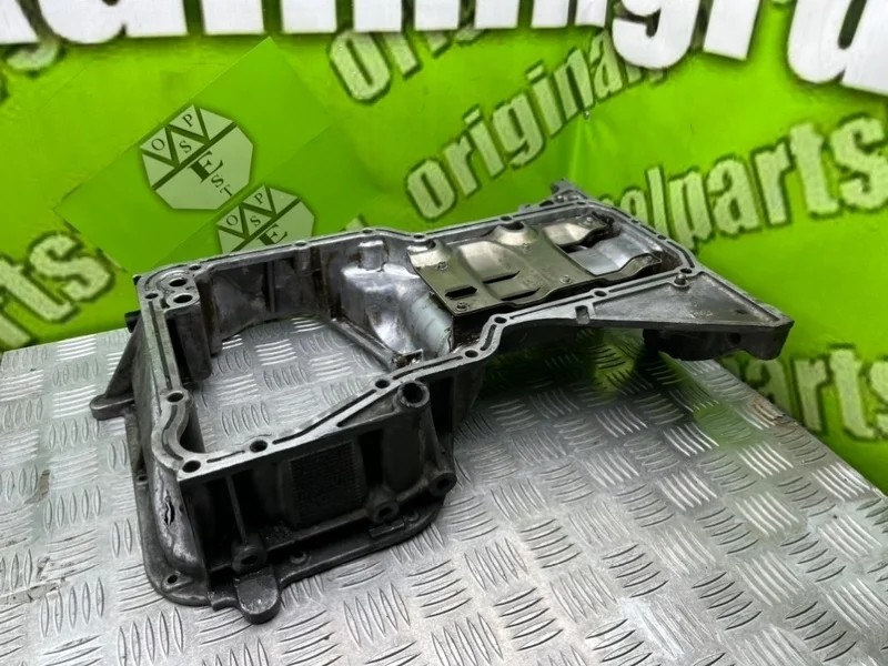 Поддон двигателя Nissan Primera 2004 P12