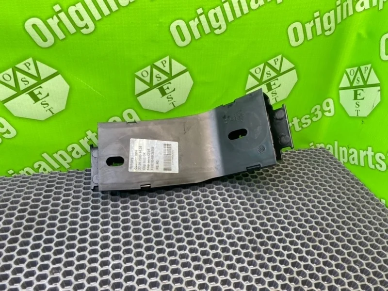 Короб проводки Audi A6 2005 C6 (4F2)