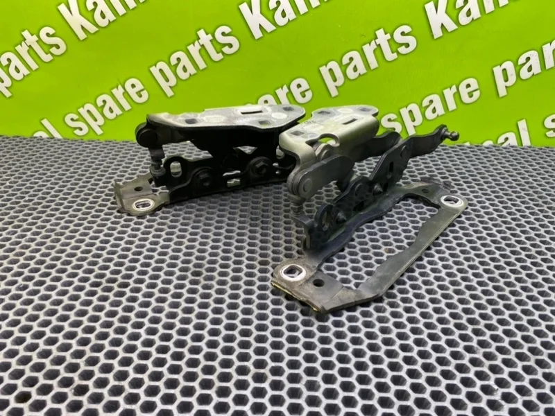 Петли капота Mercedes-Benz -Class 2012 S204