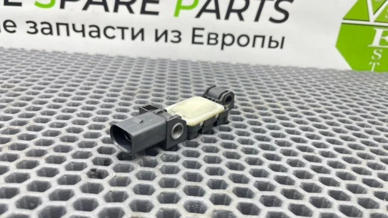 Датчик удара Volkswagen Touareg 2005 7LA