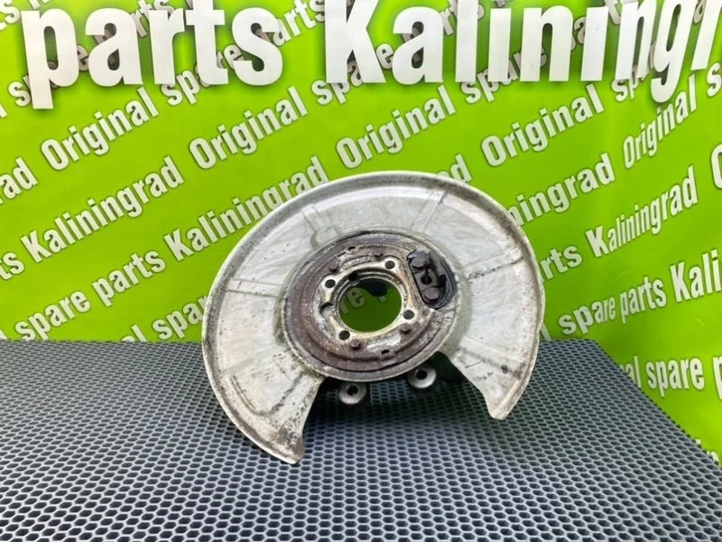 Поворотный кулак Bmw 7-Series 2004 E66
