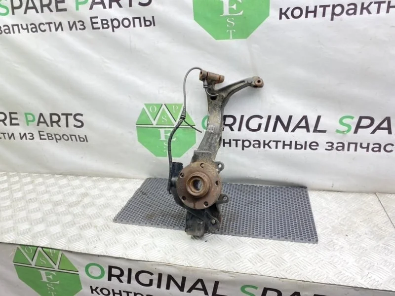 Поворотный кулак Audi A6 2000 C5 Avant