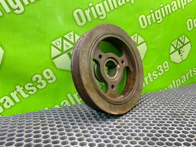 Шкив коленвала Mazda MPV 2001 LW5W
