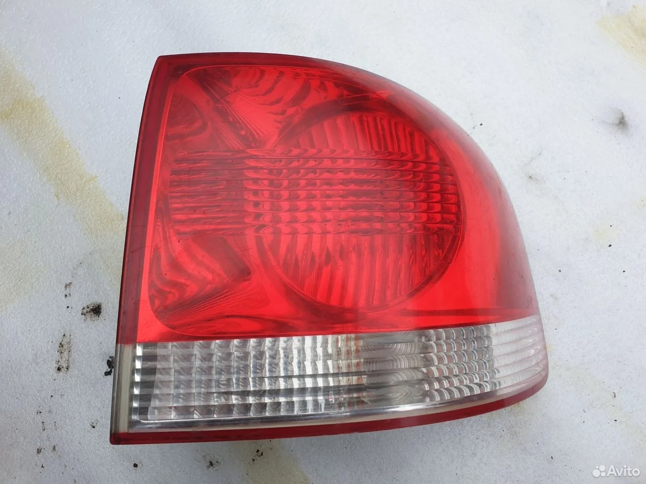 Фонарь задний правый vw touareg туарег 2002-2010г