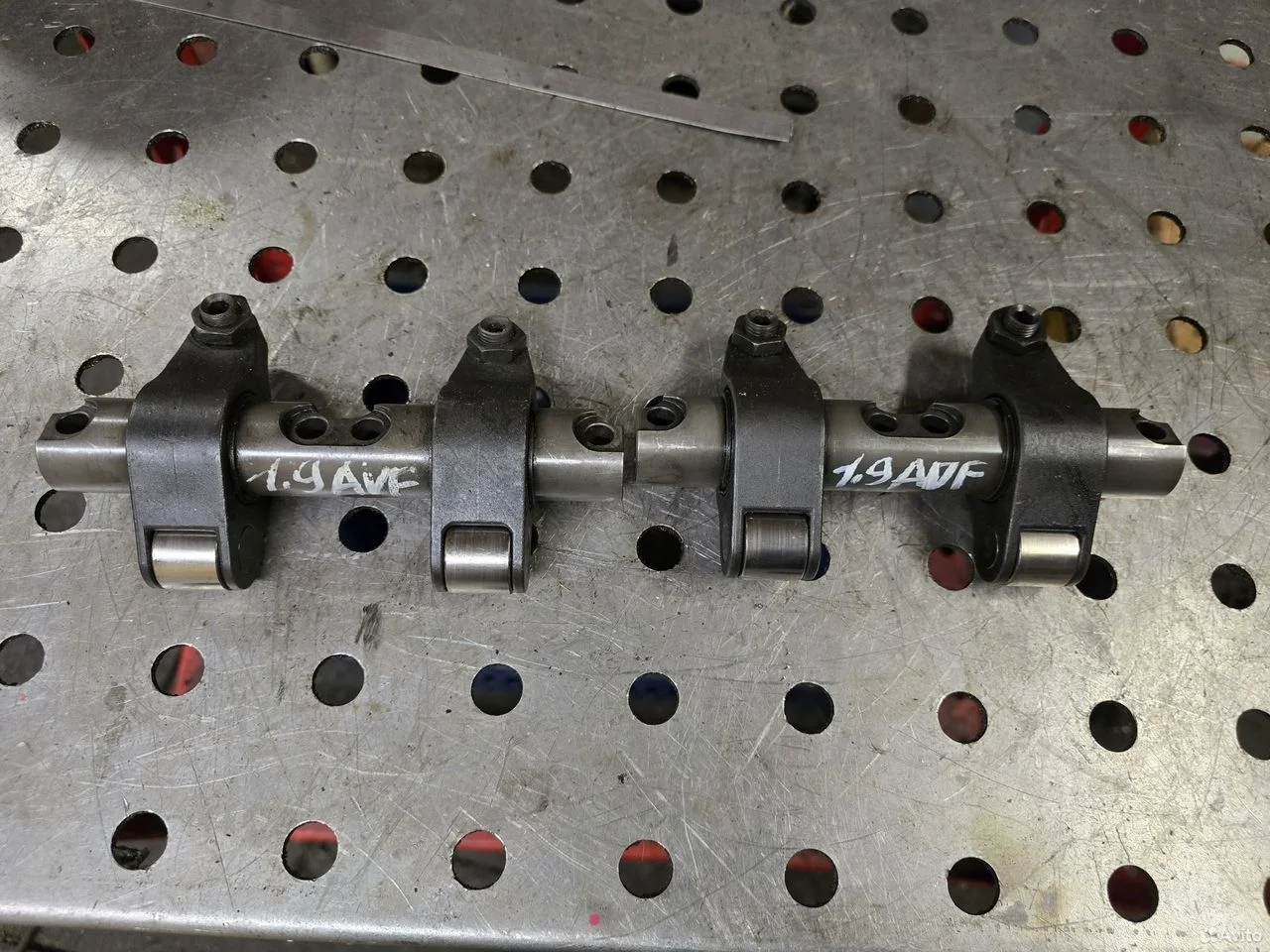 Ось коромысел 1.9 2.5 vw b5 b6 transporter t5 toua