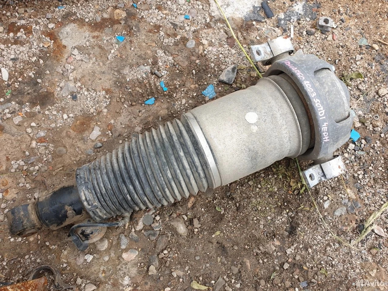 Пневмостойка задняя правая vw touareg cayenne q7