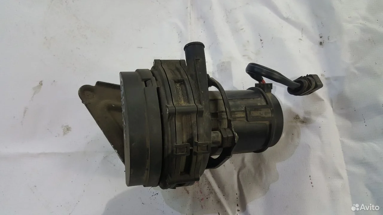 Насос продувки катализаторов audi a8 d2 3.7 4.2 а8