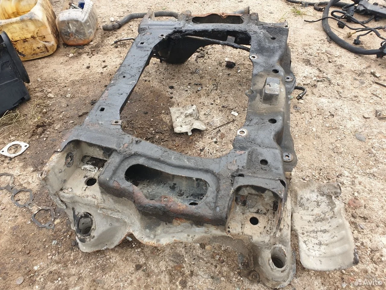Передний подрамник балка mercedes w220 4matic 220