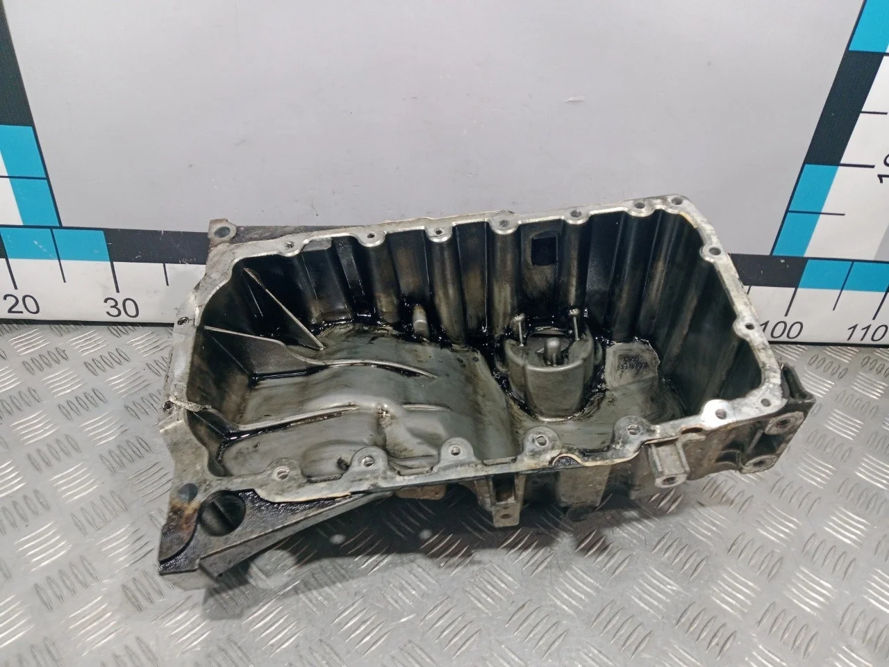 [Б/У] Поддон масляный двигателя Audi [Код: 00584307 ]
