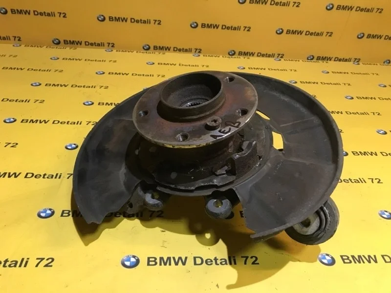 Кулак поворотный Bmw 3 2007 33326774809 E92 N46B20, задний левый