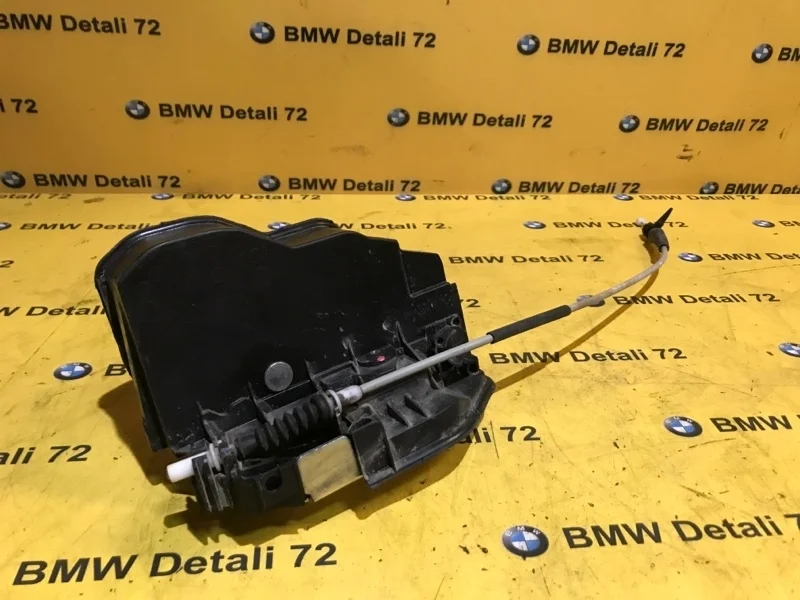 Замок боковой двери Bmw 3 2007 51217202145 E90 N52B25, передний левый