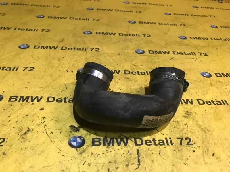 Патрубок системы охлаждения Bmw 3 2007 11537521049 E90 N52B25