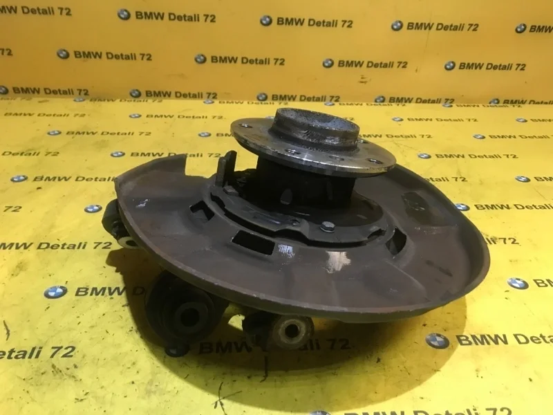 Кулак поворотный Bmw 3 2007 33326774809 E90 N52B25, задний левый