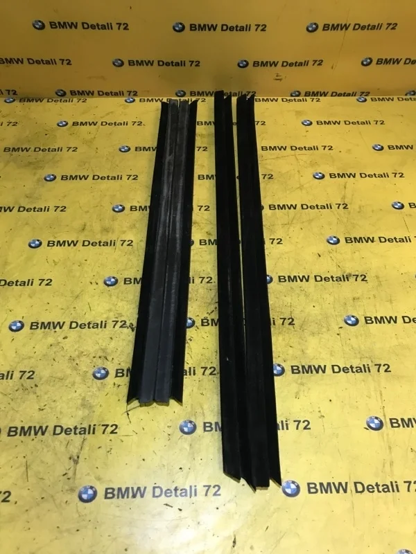 Уплотнитель двери Bmw 3 2007 51337060233 E90 N52B25