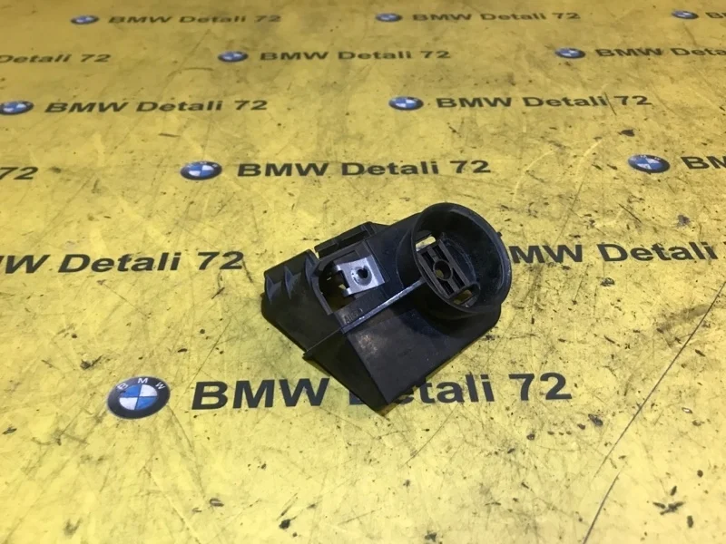 Кронштейн держателя фары Bmw 3 2008 51117156557 E92 N46B20, левый