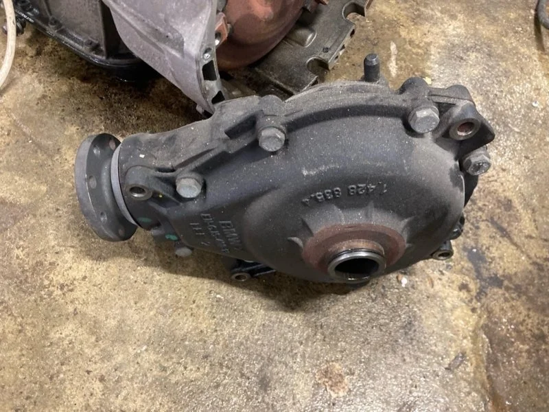 Редуктор Bmw X3 2004 31507523653 E83 M54B30, передний