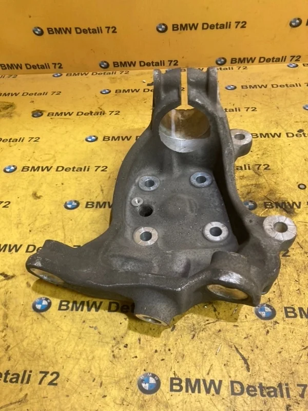 Кулак поворотный Bmw 7 2007 31216753462 E65 N62B48, передний правый