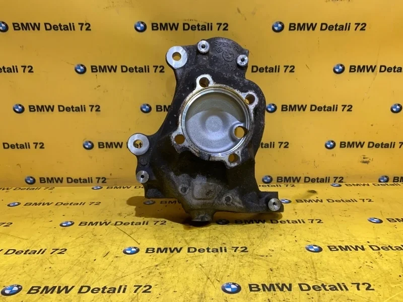 Кулак поворотный Bmw 7 2005 31216753462 E65 N62B48, передний правый