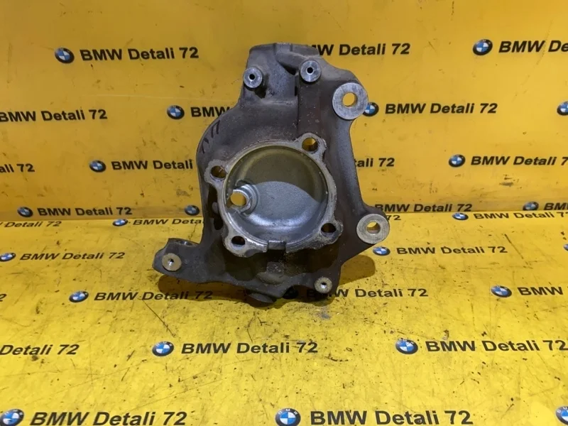 Кулак поворотный Bmw 3 2007 31216793923 E92 N46B20, передний левый