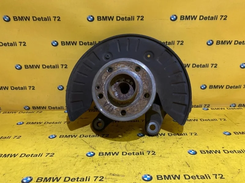 Кулак поворотный Mercedes Viano 2007 A6393300632 W639 272.978 30 758803, передний левый