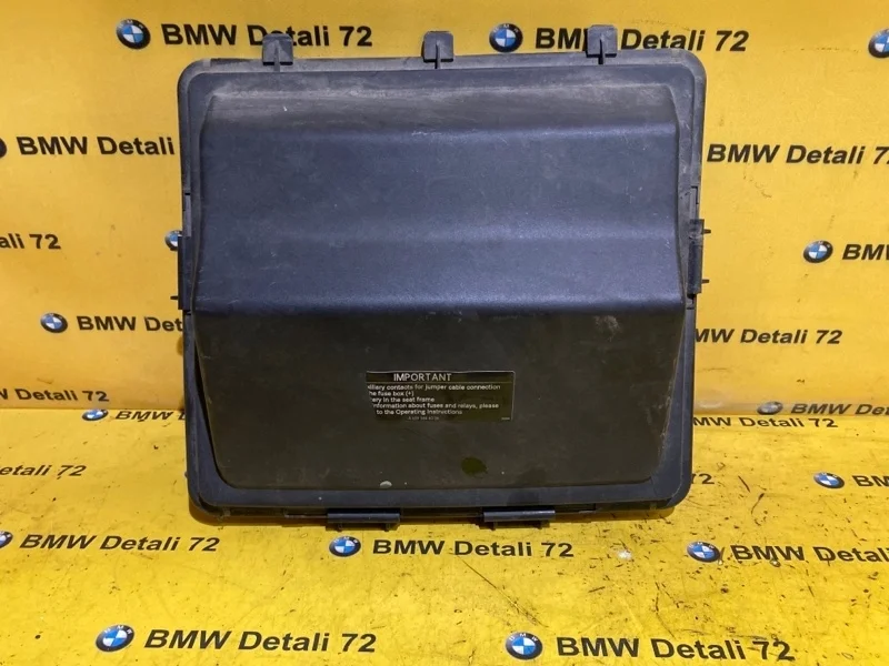 Крышка блока предохранителей Mercedes Viano 2007 A6395450003 W639 272.978 30 758803