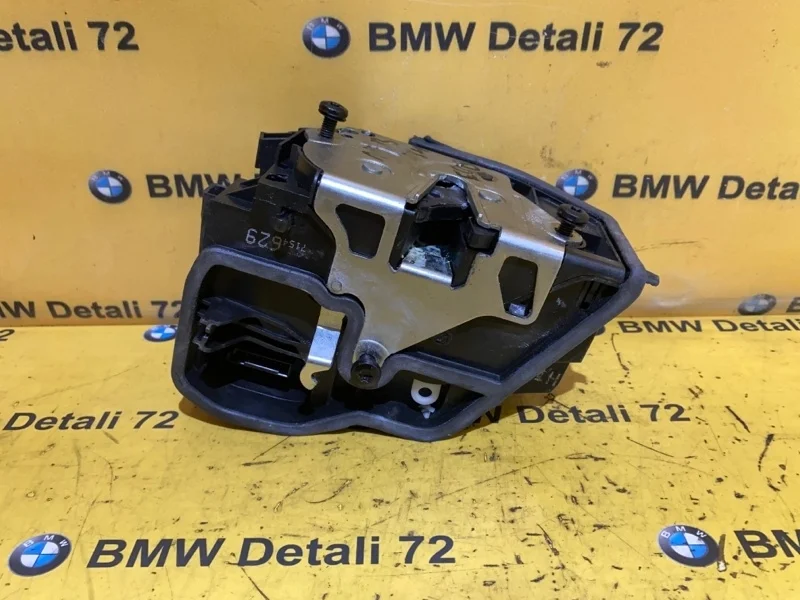 Замок боковой двери Bmw 5 2004 51227202147 E60 M54B25, задний левый