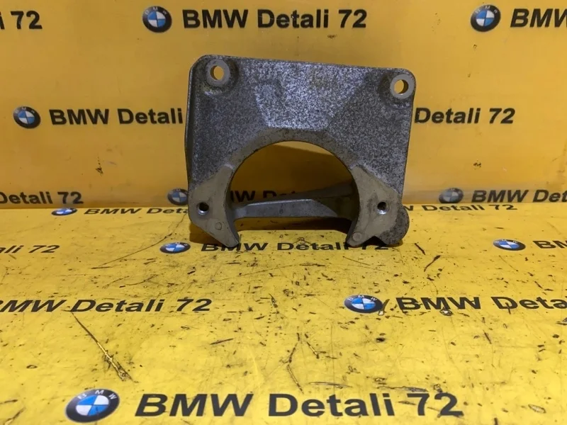 Кронштейн двигателя Bmw 5 2004 22116761117 E60 M54B25, левый