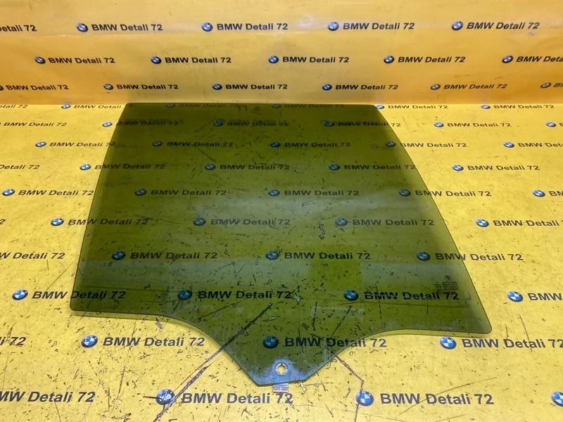 Стекло Bmw X5 2005 51348402572 E53 M54B30, заднее правое
