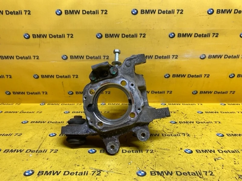 Кулак поворотный Bmw X5 2005 33321095239 E53 M54B30, задний левый