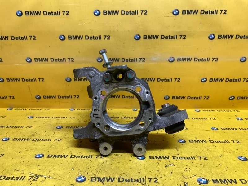 Кулак поворотный Bmw X5 2005 33321095240 E53 M54B30, задний правый