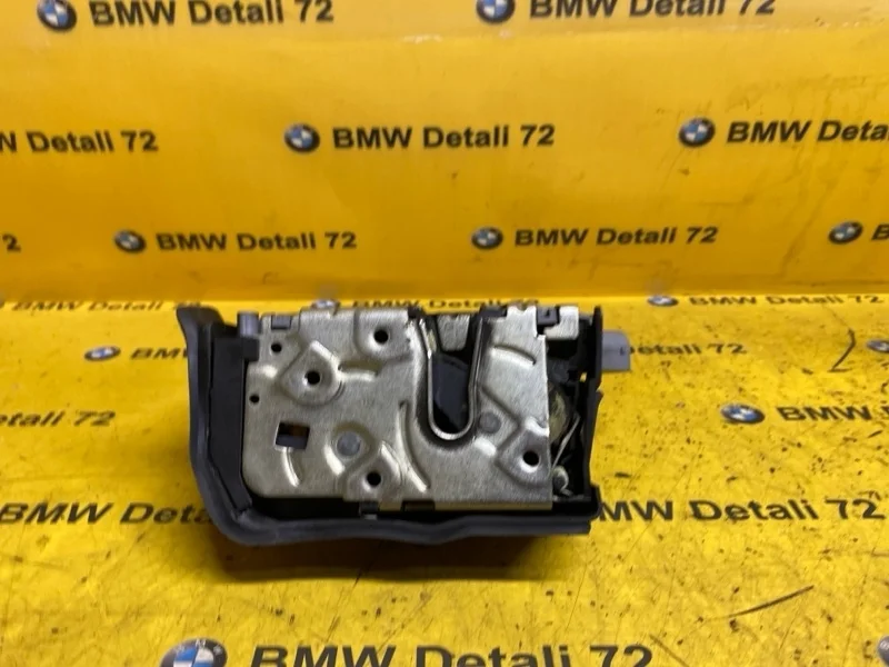 Замок двери сдвижной Bmw X5 2006 51228402601 E53 M54B30, задний левый
