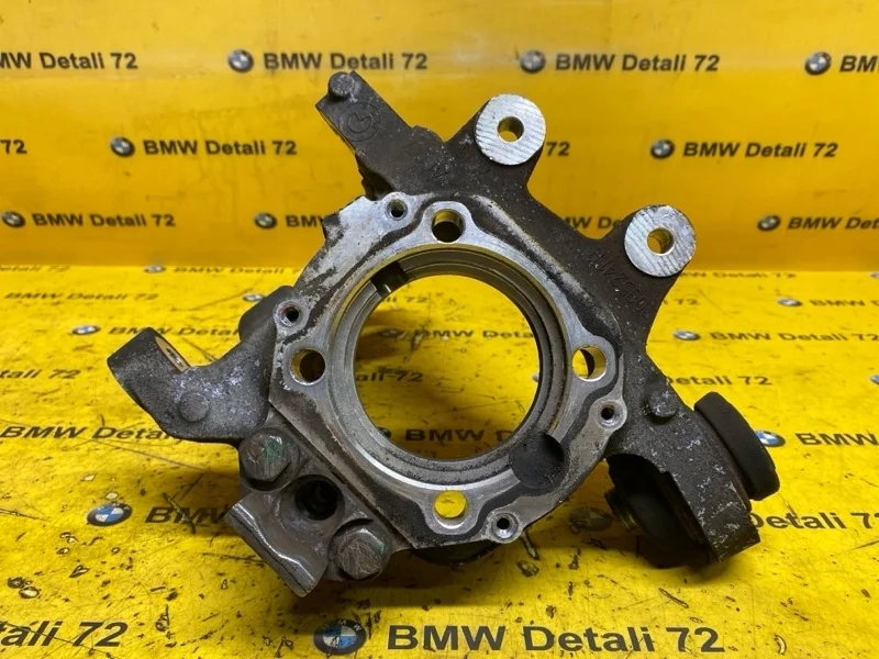 Кулак поворотный Bmw X5 2006 33321095239 E53 M54B30, задний левый