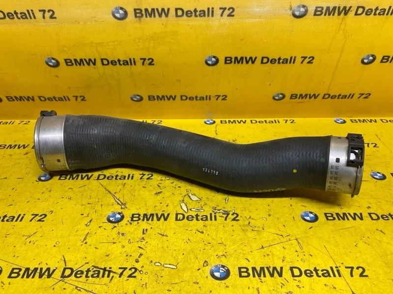 Патрубок интеркулера Bmw 3 2013 13717597591 F30 N20B20A