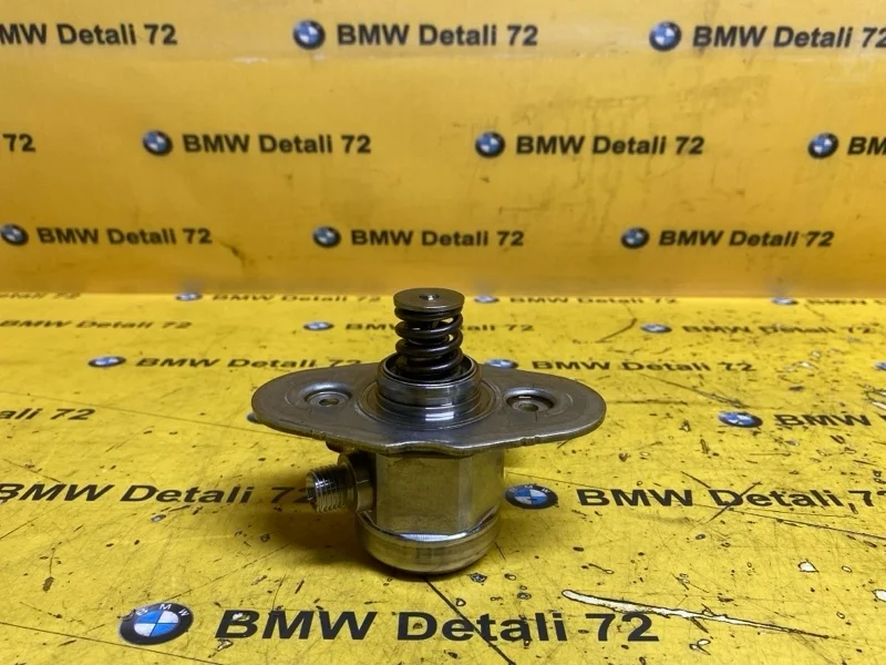 Насос топливный высокого давления ТНВД Bmw 3 2012 13517584461 F30 N20B20B