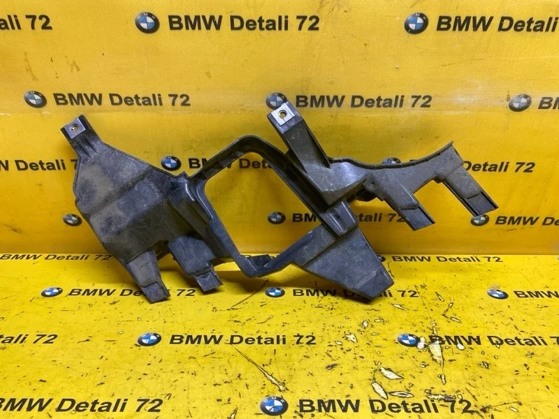 Кронштейн фары Bmw 7 2006 63117162090 E65 N62B48, передний правый