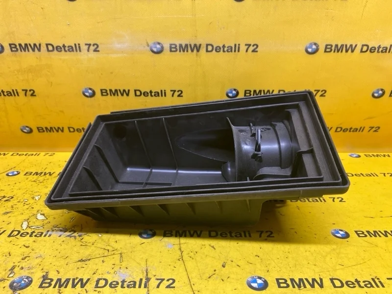 Корпус воздушного фильтра Bmw X5 2006 61318365579 E53 M54B30