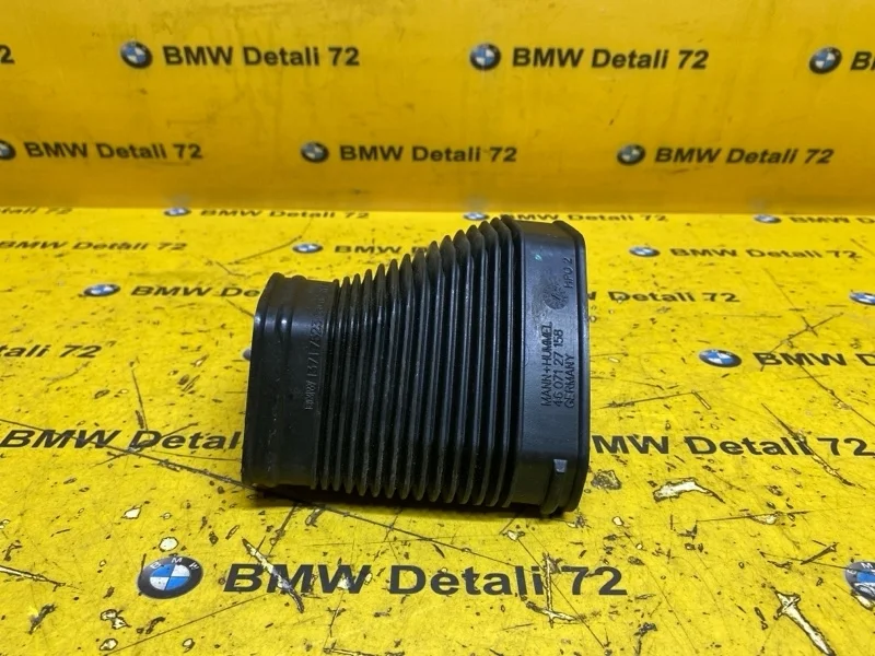 Патрубок воздушного фильтра Bmw 3 2011 13717523630 E91 N43B20A