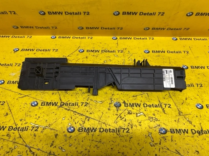 Крепление радиатора Bmw 3 2012 17117600536 F30 N20B20B, левое